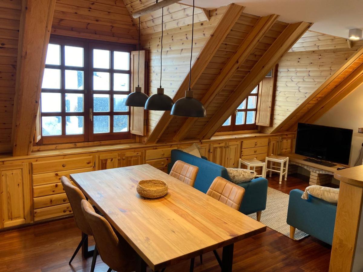 Eth Ceu De Salardu Apartment Bagian luar foto