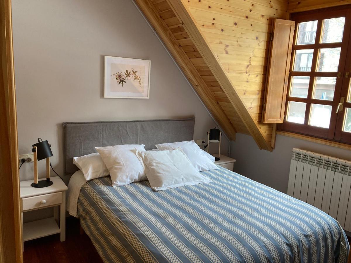 Eth Ceu De Salardu Apartment Bagian luar foto